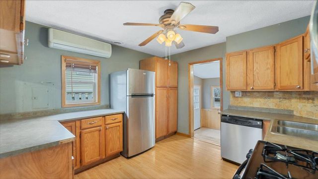 411 27th Avenue N, Saint Cloud, MN 56303