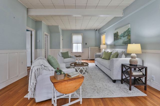 34 Abbott St, Beverly, MA 01915