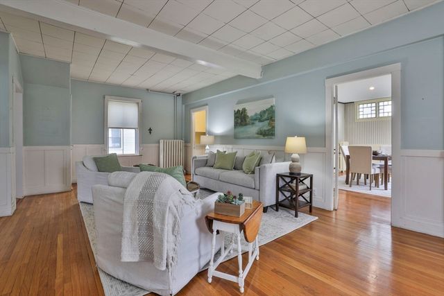 34 Abbott St, Beverly, MA 01915