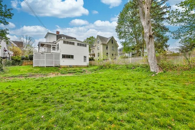 34 Abbott St, Beverly, MA 01915