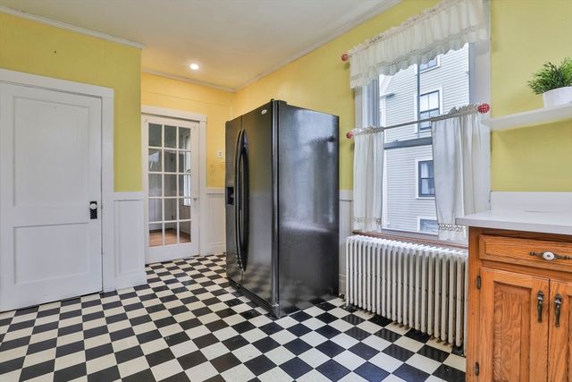 34 Abbott St, Beverly, MA 01915