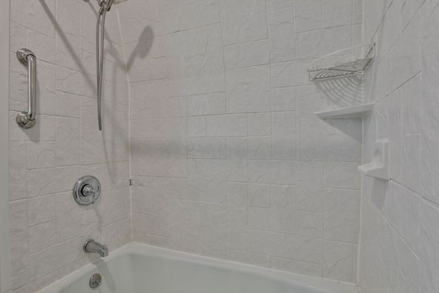 34 Abbott St, Beverly, MA 01915