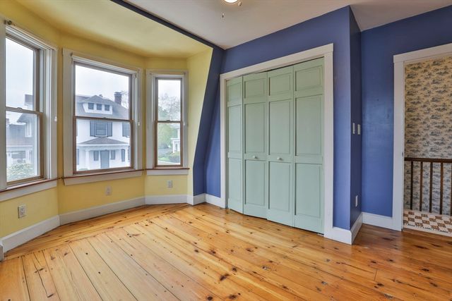34 Abbott St, Beverly, MA 01915
