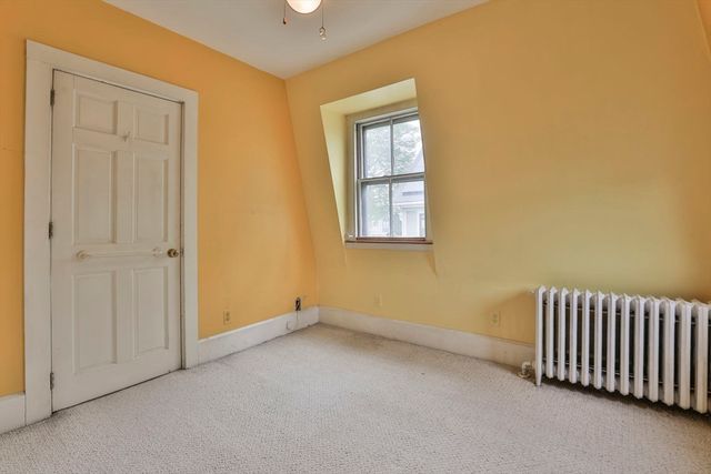 34 Abbott St, Beverly, MA 01915