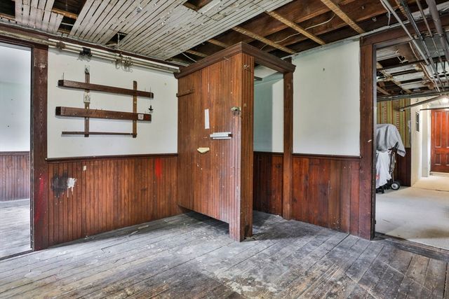 34 Abbott St, Beverly, MA 01915