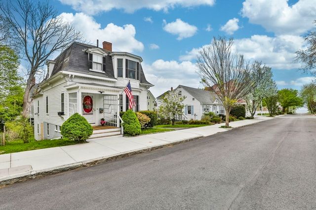 34 Abbott St, Beverly, MA 01915