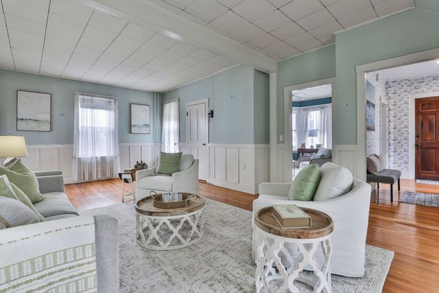 34 Abbott St, Beverly, MA 01915