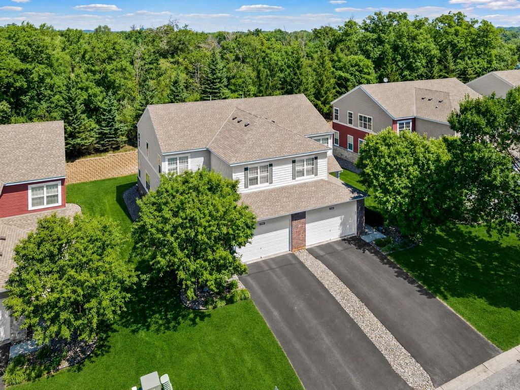 18060 Kindred Court, Lakeville, MN 55044 — exterior