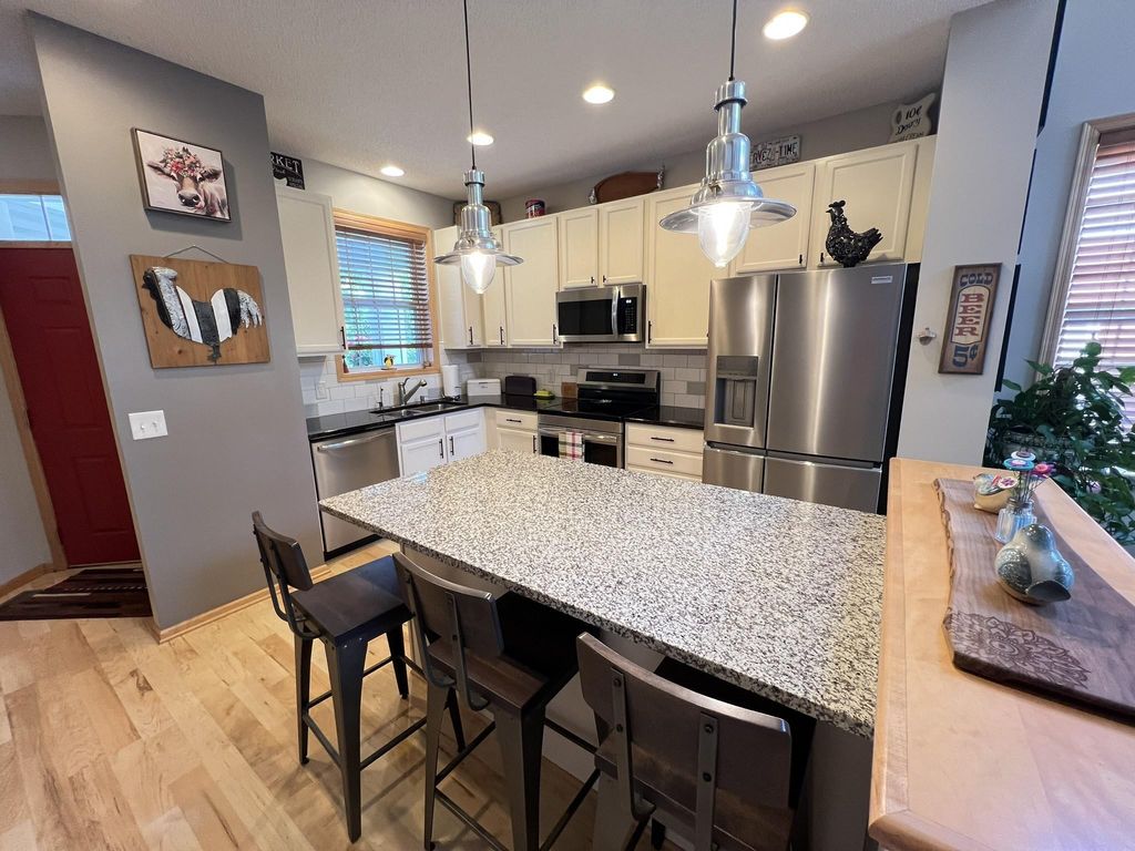 18060 Kindred Court, Lakeville, MN 55044 — photo 3