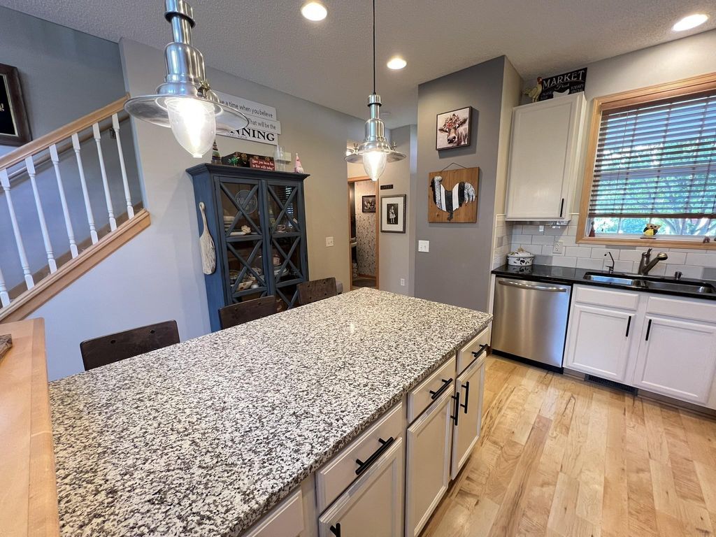 18060 Kindred Court, Lakeville, MN 55044 — photo 5