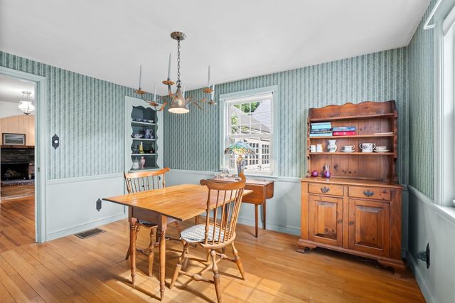 71 Sheppard Ave, Braintree, MA 02184