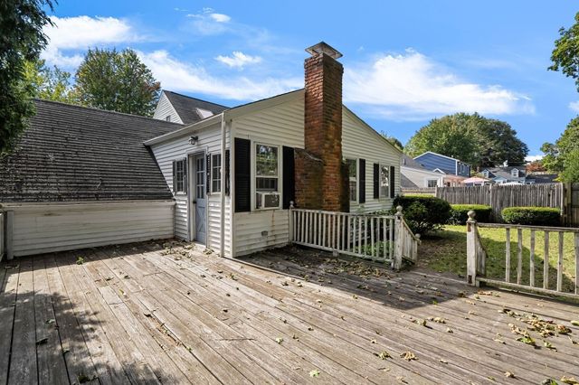 71 Sheppard Ave, Braintree, MA 02184