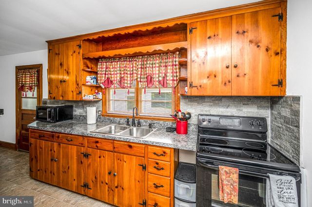 1287 WARRENTON RD, Fredericksburg, VA 22406