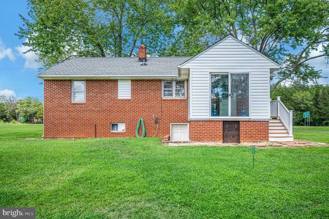 1287 WARRENTON RD, Fredericksburg, VA 22406