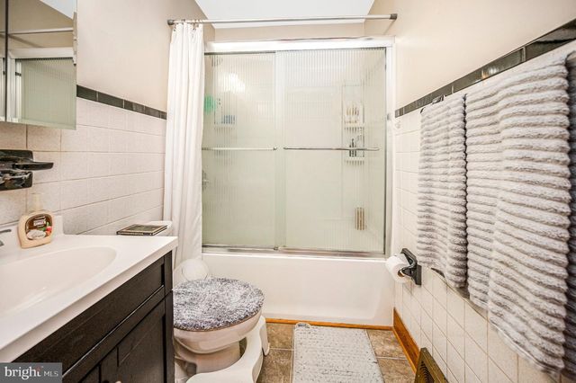 1287 WARRENTON RD, Fredericksburg, VA 22406
