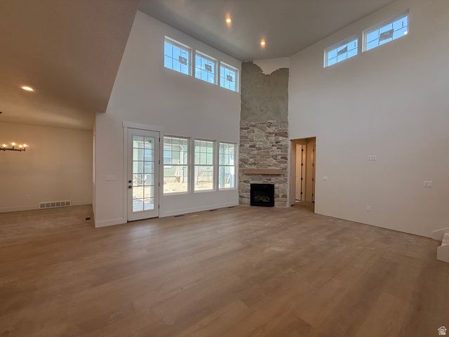 7148 W LAKE AVE, South Jordan, UT 84009
