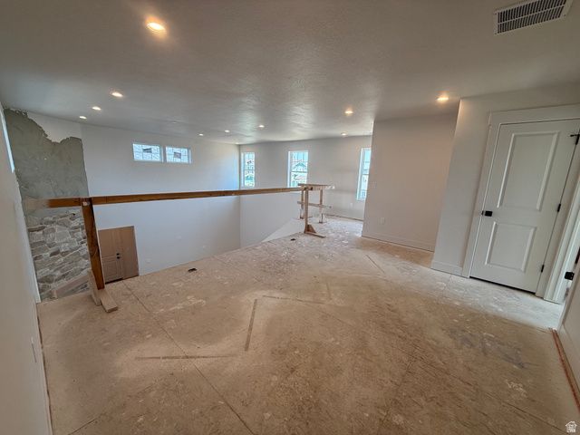 7148 W LAKE AVE, South Jordan, UT 84009