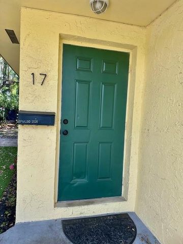 15 NW 70th St 17, Miami, FL 33150