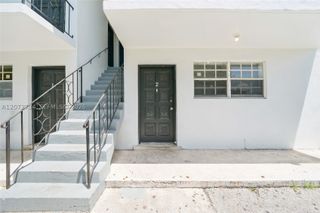 219 NW 10th Ave APT #2, Miami, FL 33128