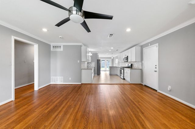 6915 Jalna Street, Houston, TX 77055