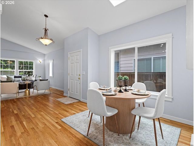 8830 Sw MAPLE Ct, Portland, OR 97223