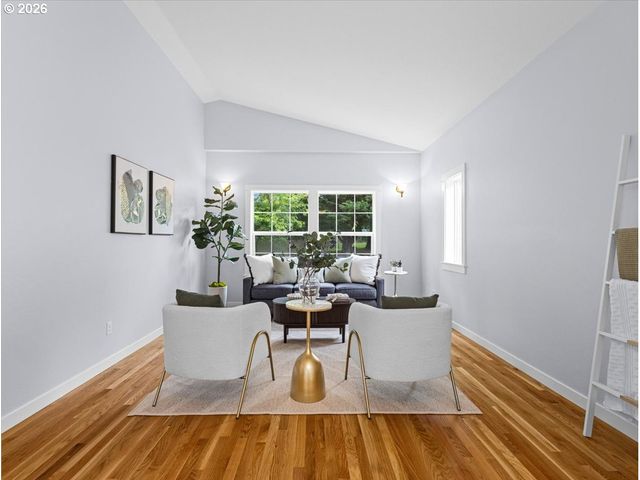 8830 Sw MAPLE Ct, Portland, OR 97223