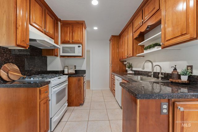 331 Fillmore Street, Twin Falls, ID 83301