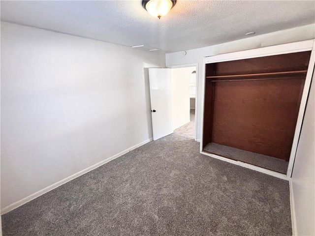 1116 Lake Maurer Road, Excelsior Springs, MO 64024