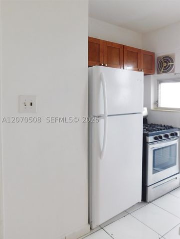 1735 Marseille Dr 2, Miami Beach, FL 33141