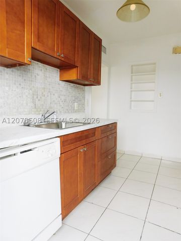 1735 Marseille Dr 2, Miami Beach, FL 33141