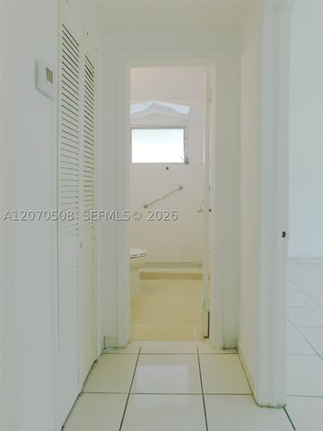 1735 Marseille Dr 2, Miami Beach, FL 33141