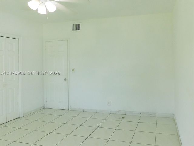 1735 Marseille Dr 2, Miami Beach, FL 33141
