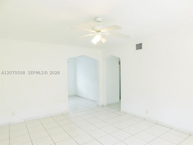 1735 Marseille Dr 2, Miami Beach, FL 33141