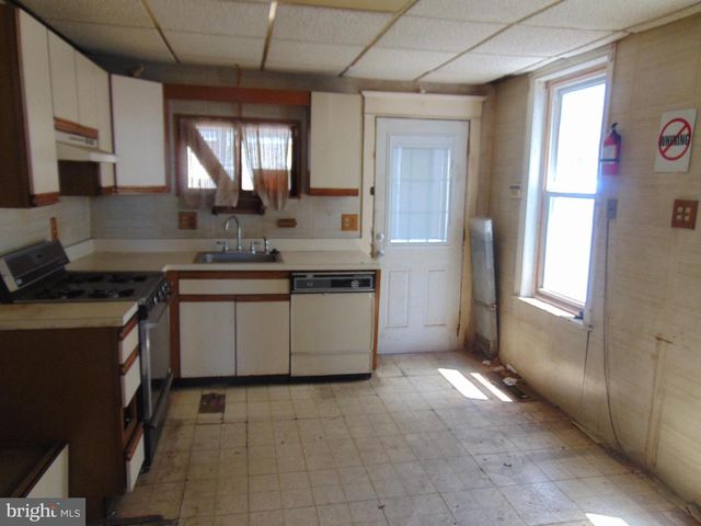 2014 S BROADWAY, Camden, NJ 08104