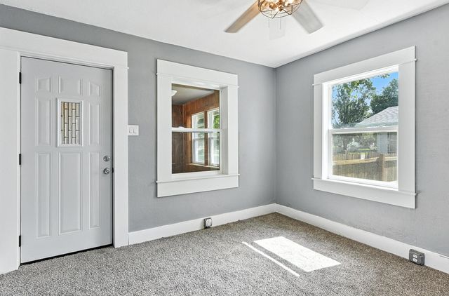 2903 3RD Avenue, Council Bluffs, IA 51501