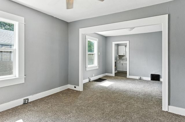 2903 3RD Avenue, Council Bluffs, IA 51501