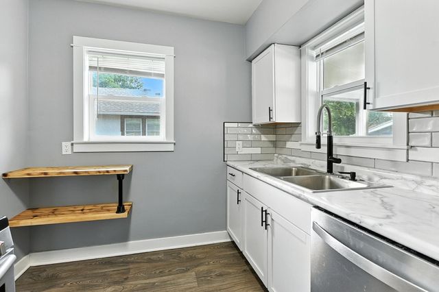 2903 3RD Avenue, Council Bluffs, IA 51501