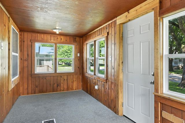 2903 3RD Avenue, Council Bluffs, IA 51501