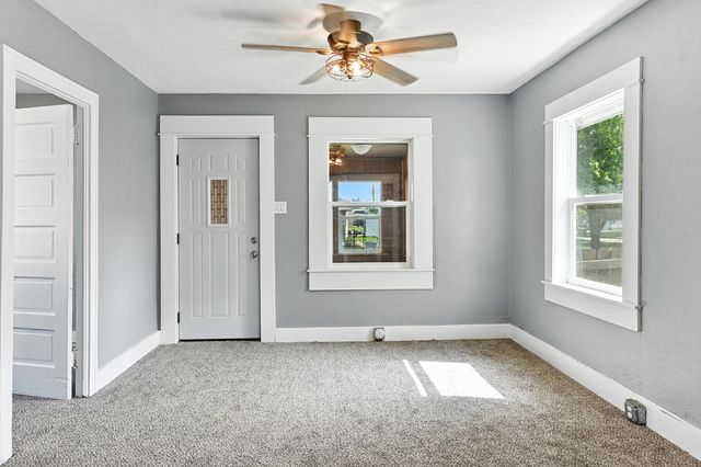 2903 3RD Avenue, Council Bluffs, IA 51501