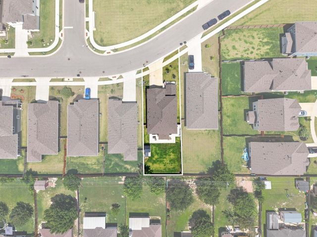 411 Palo Brea LOOP, Hutto, TX 78634