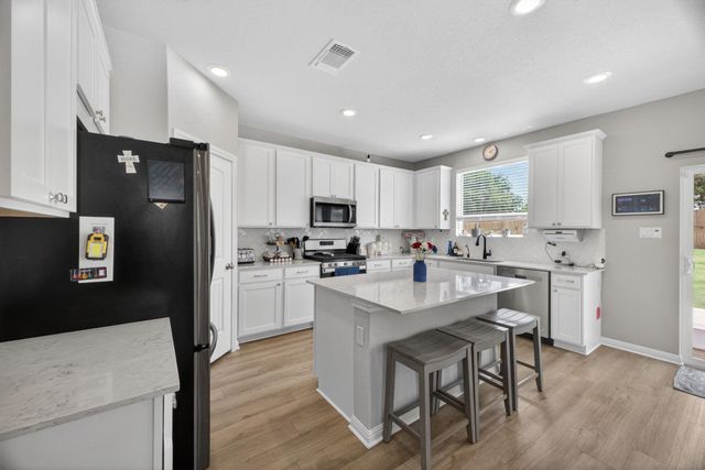 411 Palo Brea LOOP, Hutto, TX 78634