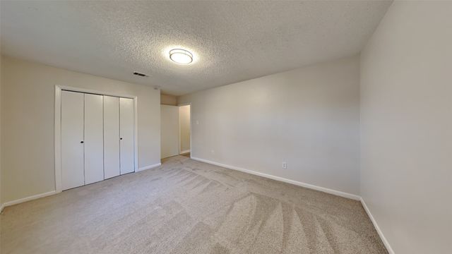 108 Meadowcrest Drive, Desoto, TX 75115