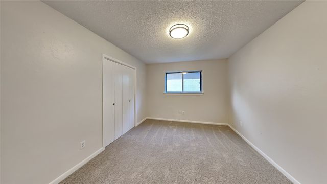 108 Meadowcrest Drive, Desoto, TX 75115