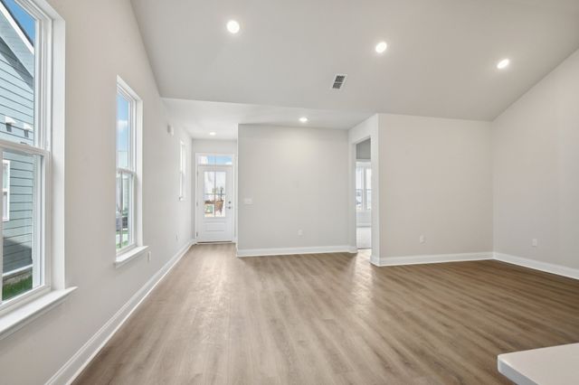 513 W Stonehaus Crossing, Antioch, TN 37013