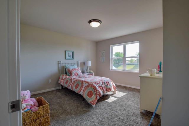 6595 Redpoll Circle, Middleton, WI 53562