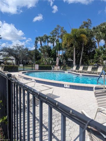 7025 New Post DR 3, North Fort Myers, FL 33917