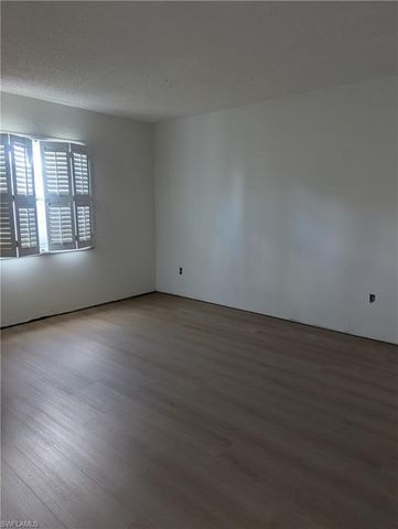 7025 New Post DR 3, North Fort Myers, FL 33917