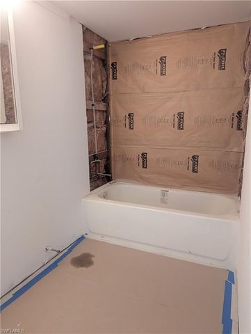 7025 New Post DR 3, North Fort Myers, FL 33917