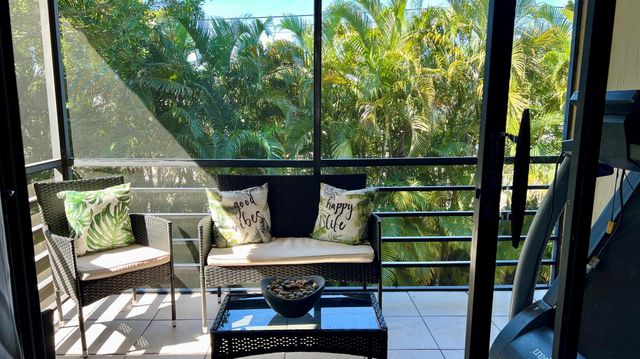 140 S Cypress Road 123, Pompano Beach, FL 33060