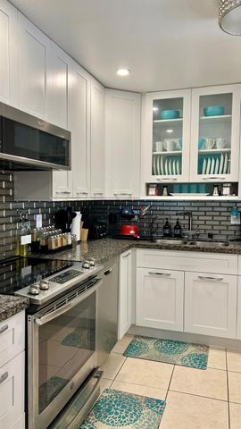 140 S Cypress Road 123, Pompano Beach, FL 33060